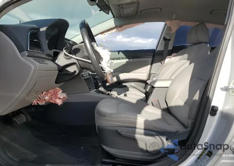 2017 Hyundai Elantra Se z USA, uszkodzony, nr VIN 5NPD84LF1HH010147